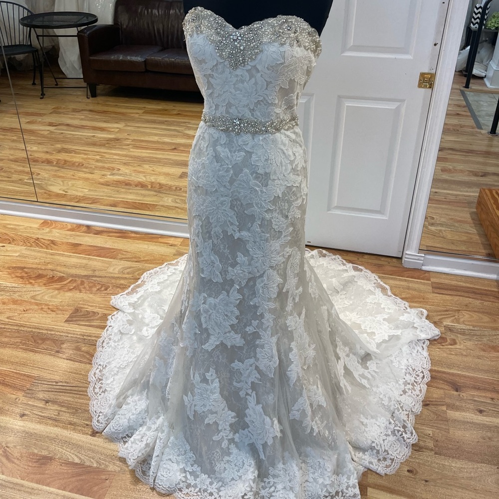 Justin Alexander style 9720 size 12